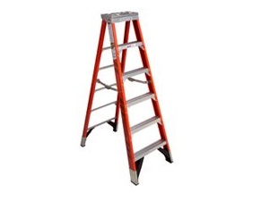 Werner Fiberglass Stepladder Type IAA Duty Rating 375lb 10'