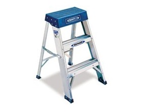 Werner Aluminum Stepladder Stool Type IA Duty Rating 300lb 2'