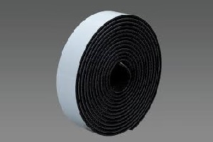 VELCRO RECLOSEABLE STRIP 1" X 4'