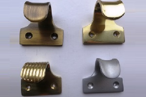 BRASS HOOK SASH LIFT POL. CHROME