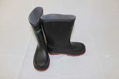 SLIP-ON RUBBER BOOTS&nbsp;&nbsp;SIZE 8