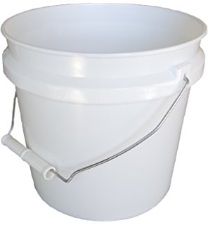 PLASTIC BUCKET 2GAL